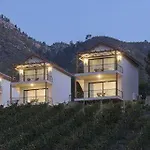 Gillham Vineyard Templos