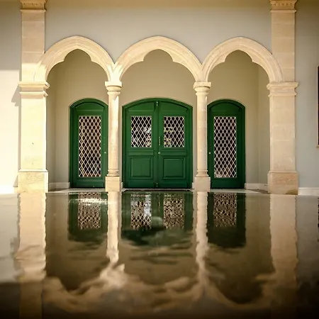 Hotel Gillham Vineyard