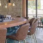 Gillham Vineyard Hotel Templos