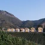 Gillham Vineyard 5* Templos