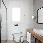 Gillham Vineyard Hotel 5*