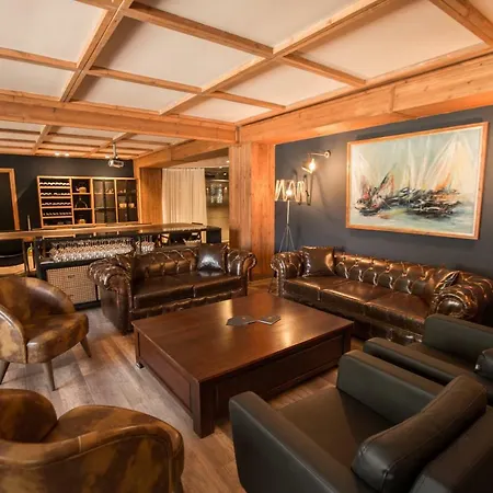 Gillham Vineyard Hotel Templos