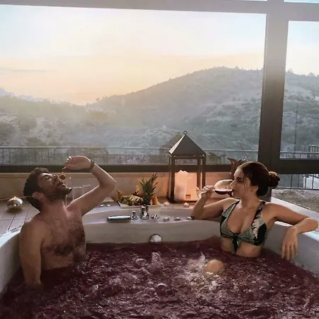 Gillham Vineyard Hotel Templos