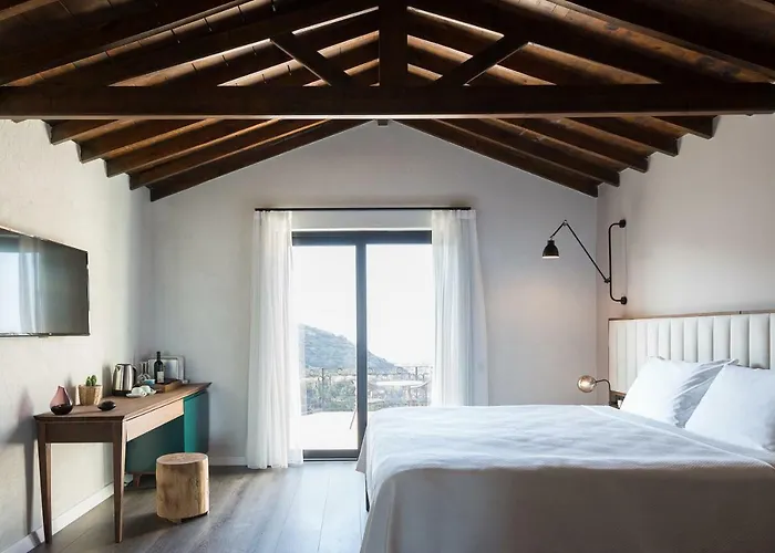 Gillham Vineyard 5* Templos